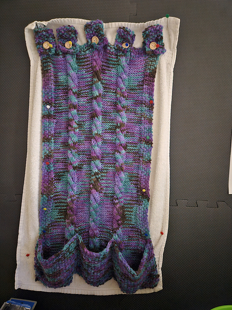 Dawns Knitting Needle Holder
