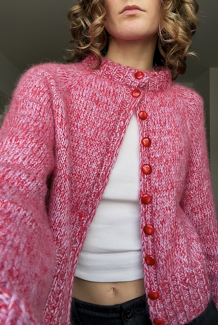 バレンティノ  ガーリーニット Ravelry: Berry Cardigan pattern by aurora studio