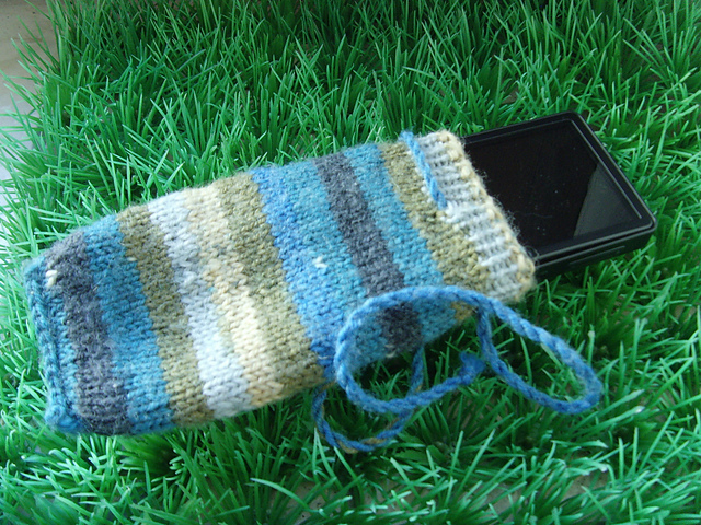 MP3 Player/Cellphone Bag "Stripes"