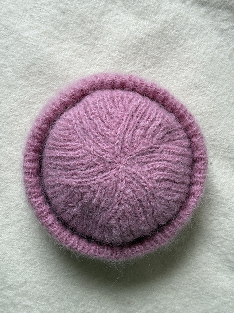 Ravelry: Cindy Hat pattern by Aver P