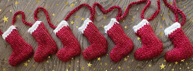 Mini Stocking Garland