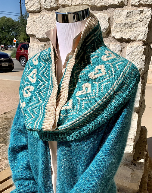 BLYC 2021 Sadie's Heart Cowl