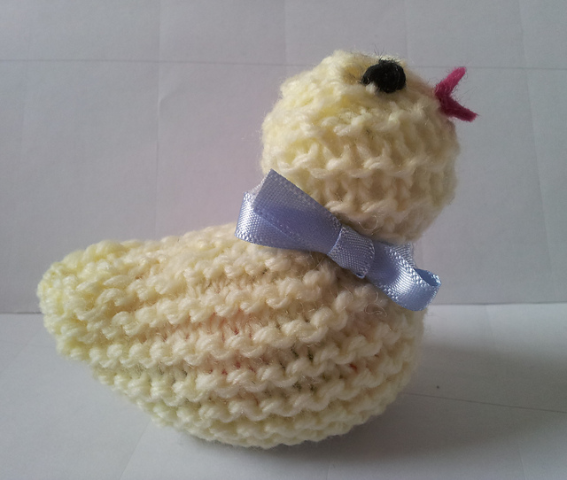 Easter Chick Cosy for Creme Egg