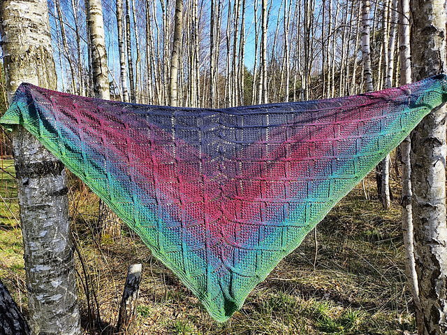 Axelia Triangular Shawl