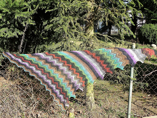 Milla Zigzag Shawl