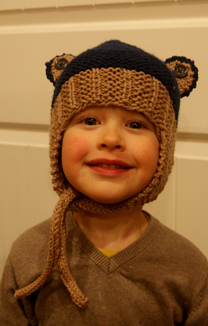 garter-rib ear hat