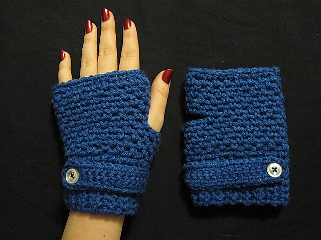 Moss Stitch Fingerless Gloves