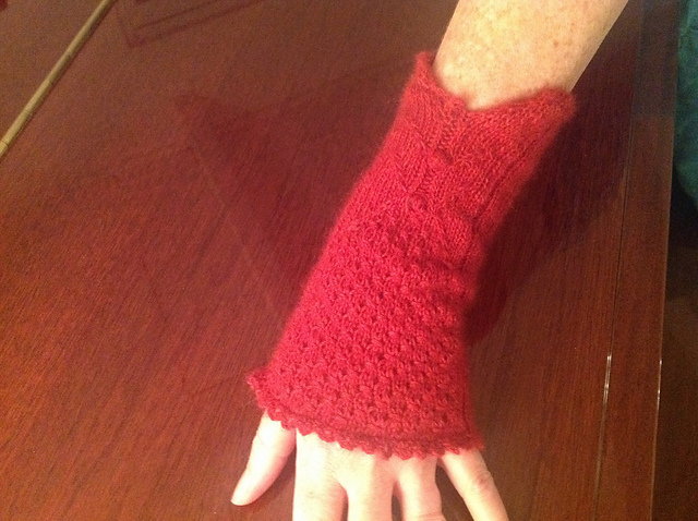 Lacy Bohemian Mitts