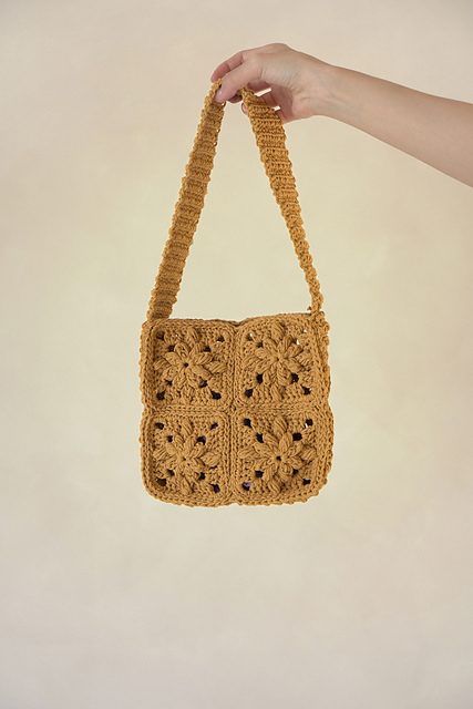 Chainy Cotton Picnic Bag