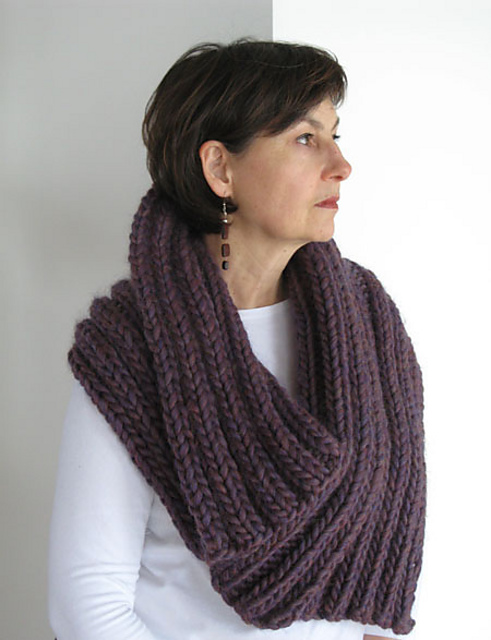 Asymmetrical Cowl