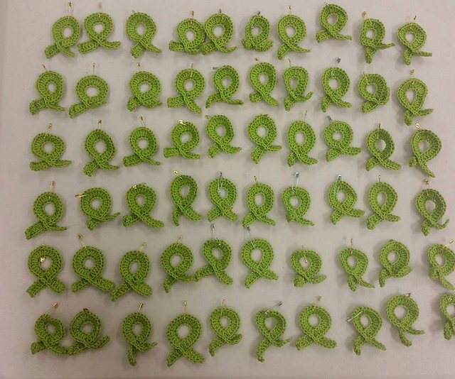 left green ribbon