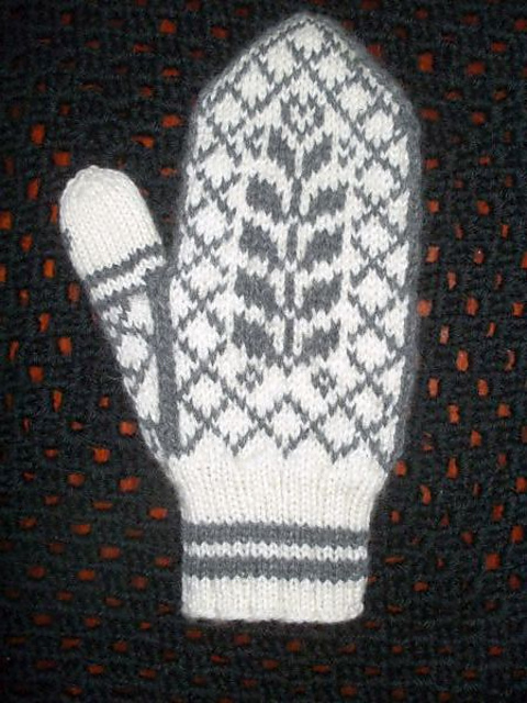 Peace for Palestine Mitten