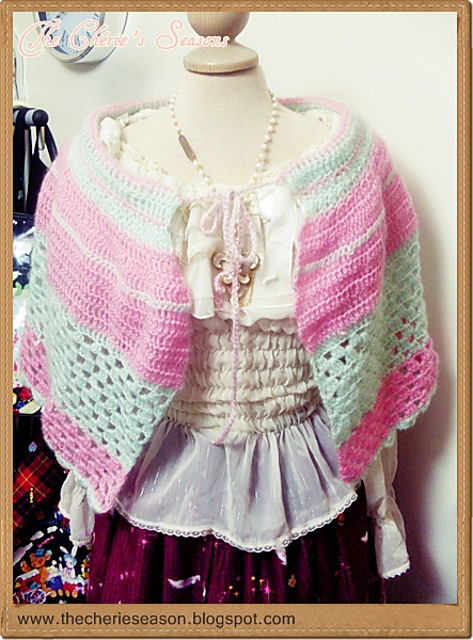 Cute lolita-like Capelet