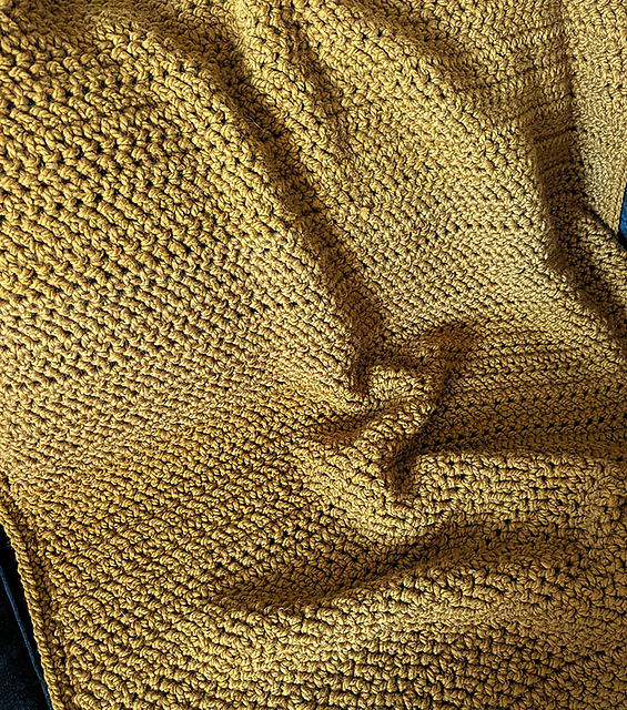 Cozy Nights Chunky Blanket