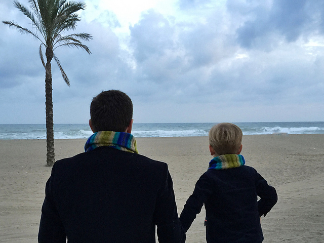 Warme sjaals voor vader en zoon