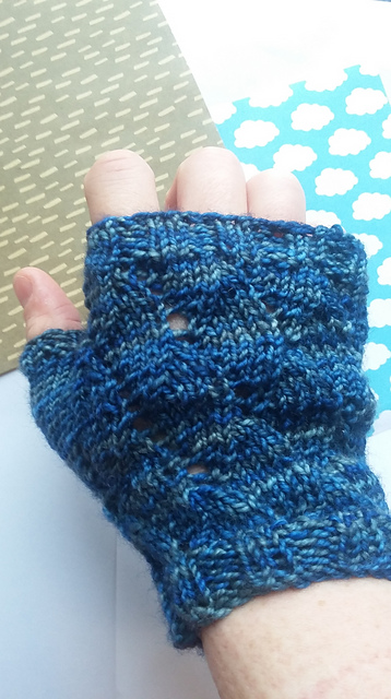 Wave Mittlets