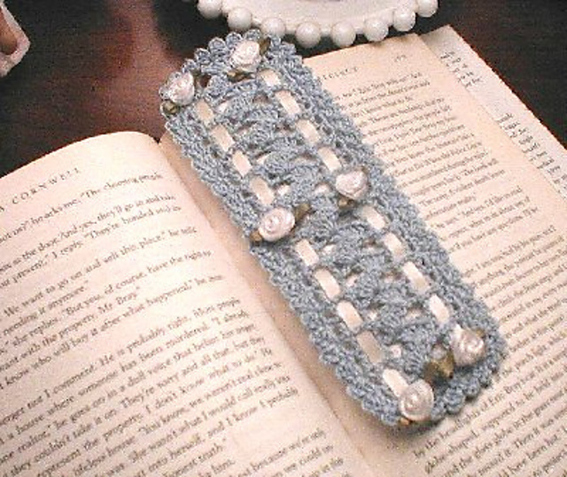 Climbing Shells Bookmark