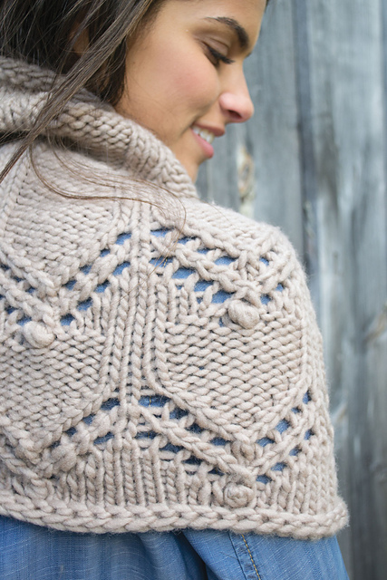 Astrantia Cowl