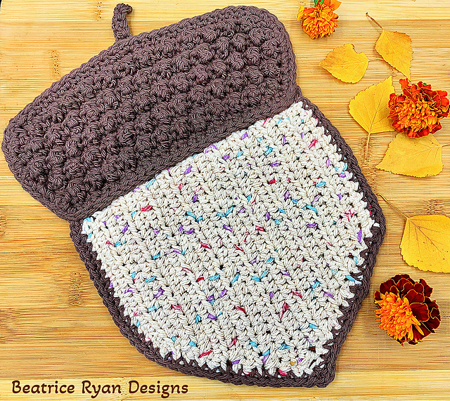 Autumn Acorn Dishcloth