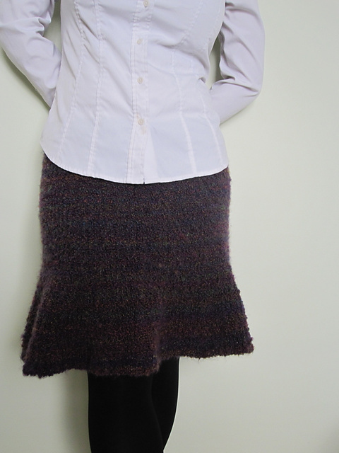 22 Tweed Skirt