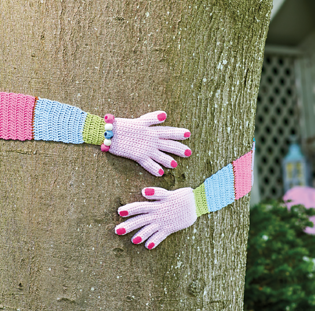 Tree hugging hands