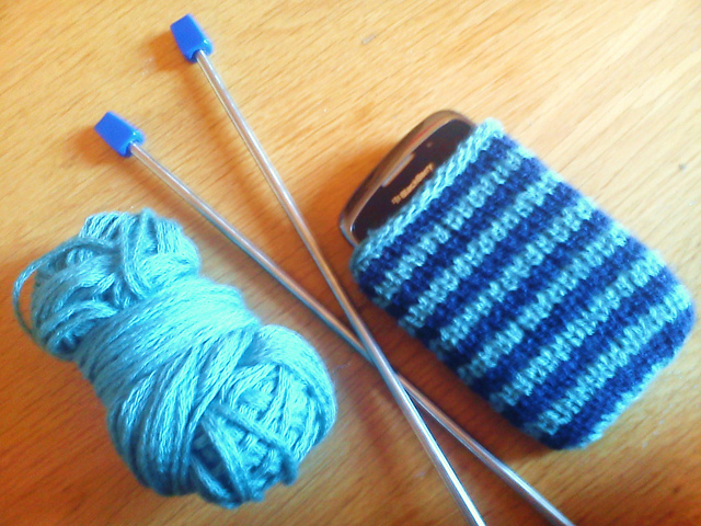 Super stripy phone sock