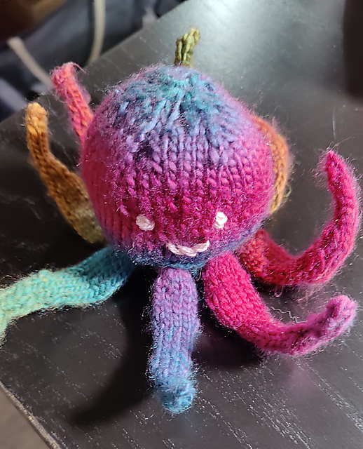 Mini Octopus in the Round