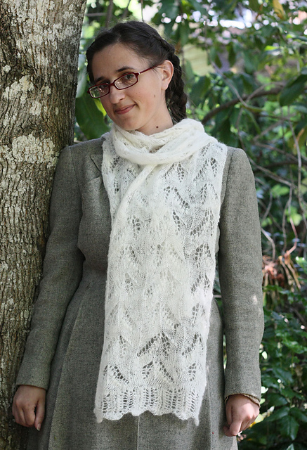 Convallaria scarf / stole