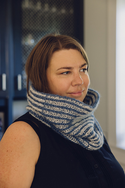 Syncopated Brioche Cowl