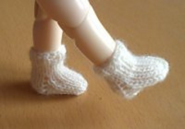 Socks Pukifee or Lati-Yellow