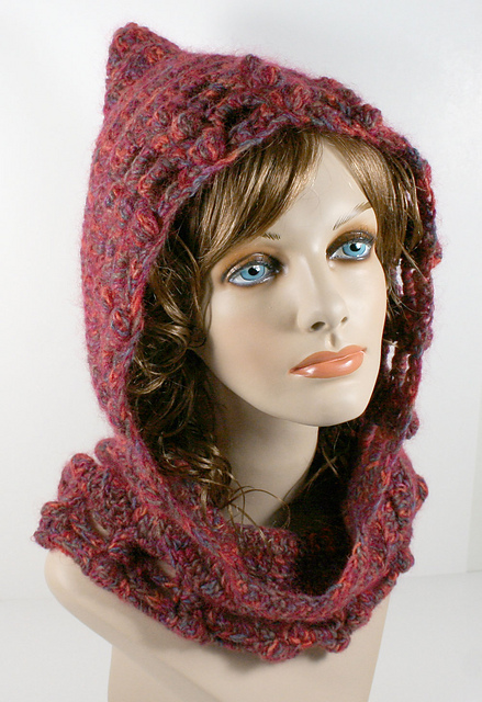 Bobbles and Chains Hooded Cowl