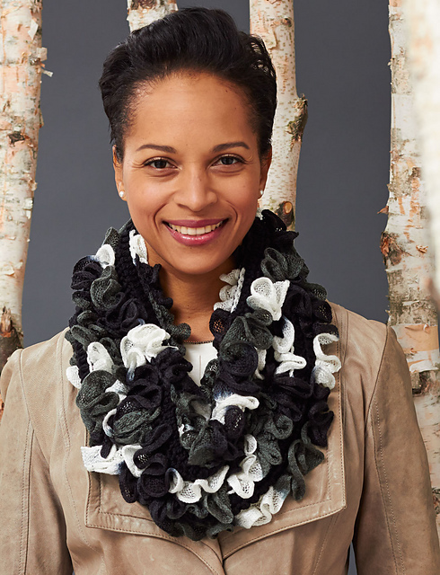 Lots of Ruffles Cowl