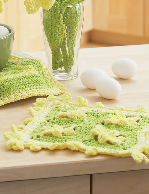 Daffodil Dishcloth (A)