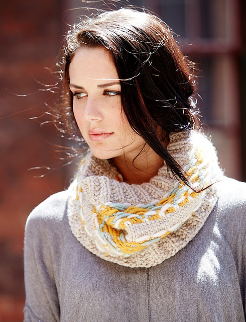 Strand-Tastic Cowl