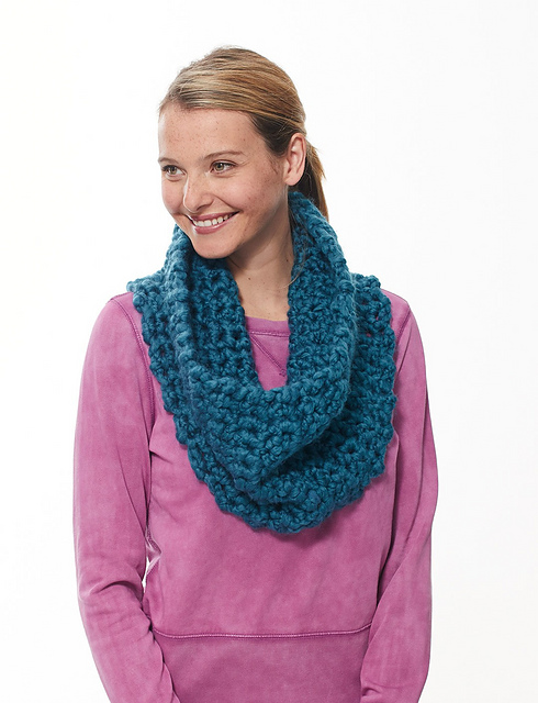 Finger Crochet Cowl