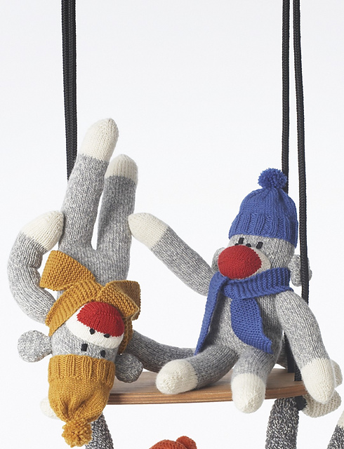 Hat and Scarf (Knit)