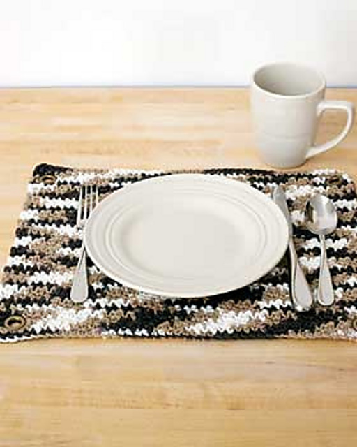 Grommet Placemat: Crochet Version 