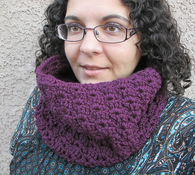 Evelyn Textured Cowl