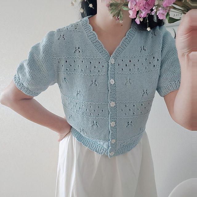 フォクシー 22年製 KNIT TOP CHARLOTTE ニット 40 水色 フォクシー 22年製 KNIT TOP CHARLOTTE ニット 40 水色 【公式通販】