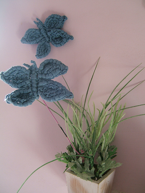 Eco Knit Butterfly wall bombs