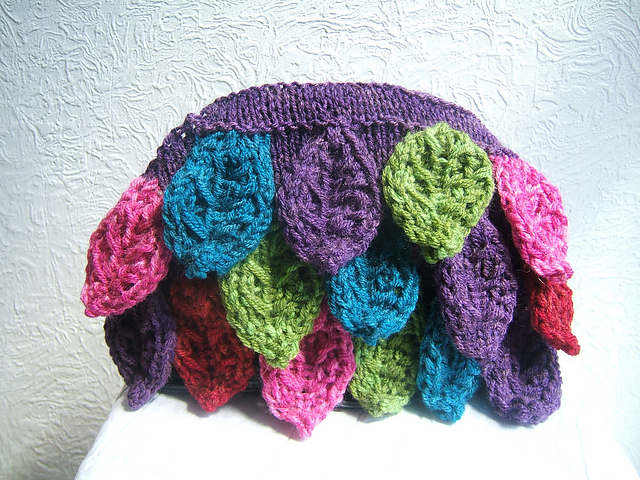 Spectrum Leaf Tab Tea Cosy