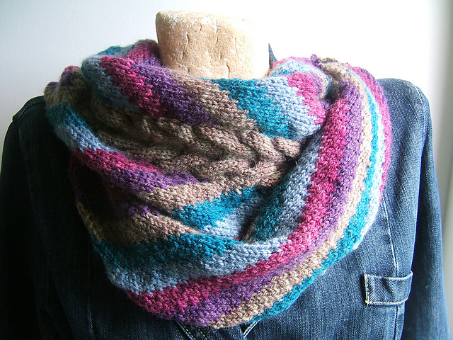 "Maypole" Cowl