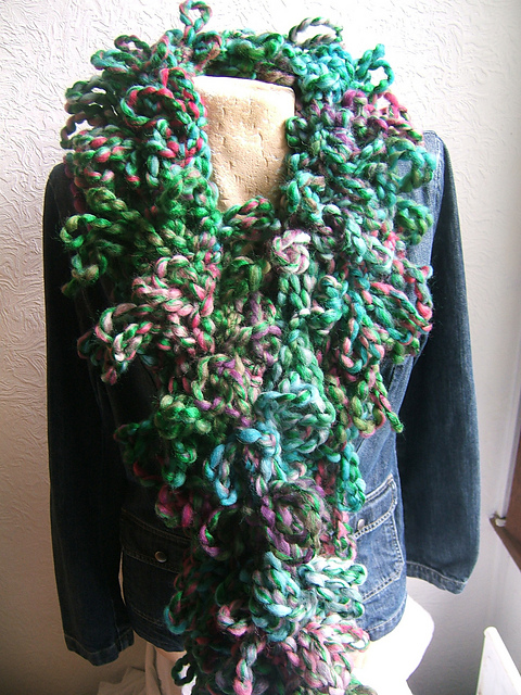 Shaggy Loopy Cross Over Neckwarmer