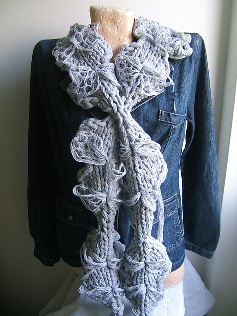 Rustic Oak Leaf Scarf