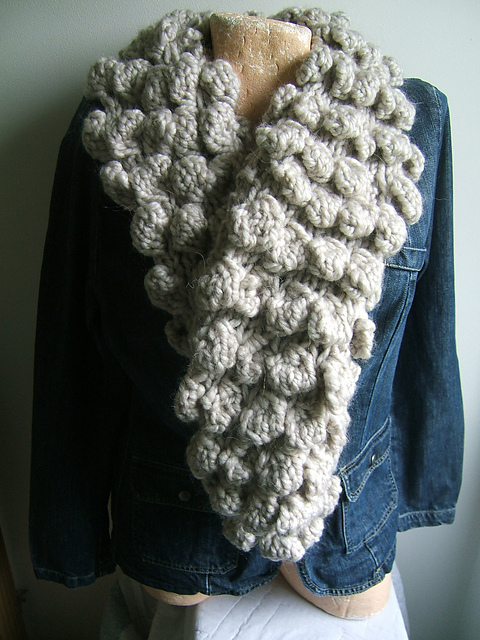 "Giant Bobble" Scarf