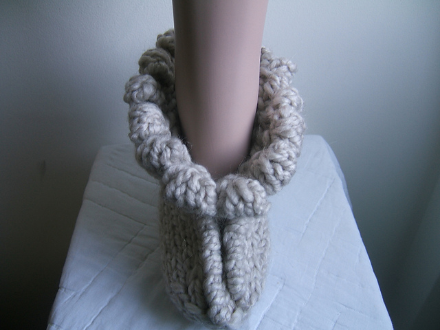 "Giant Bobble" slippers