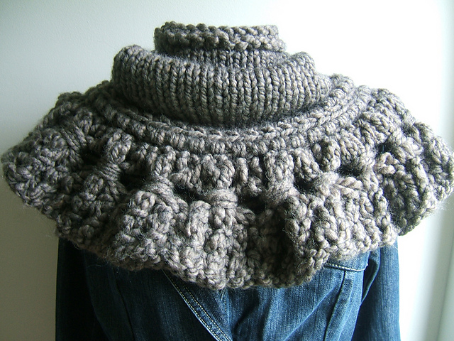 "Cambridge Cowl" With Giant Corndolly Trim