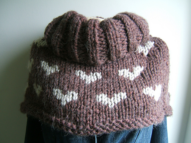 Highland Butterscotch Heart Neckwarmer