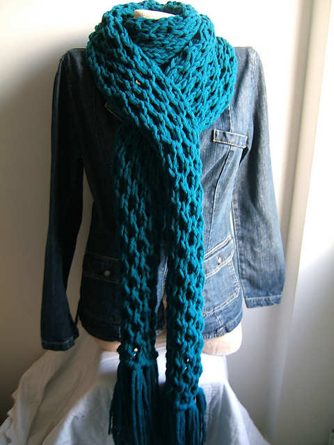 Giant Honeycomb Scarf