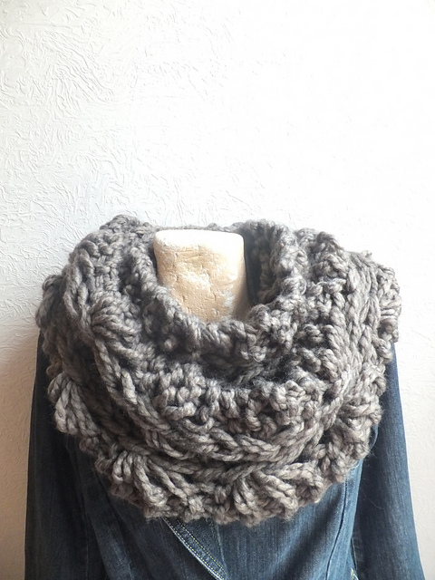 "Drop Stitch" Cowl Effect Neckwarmer